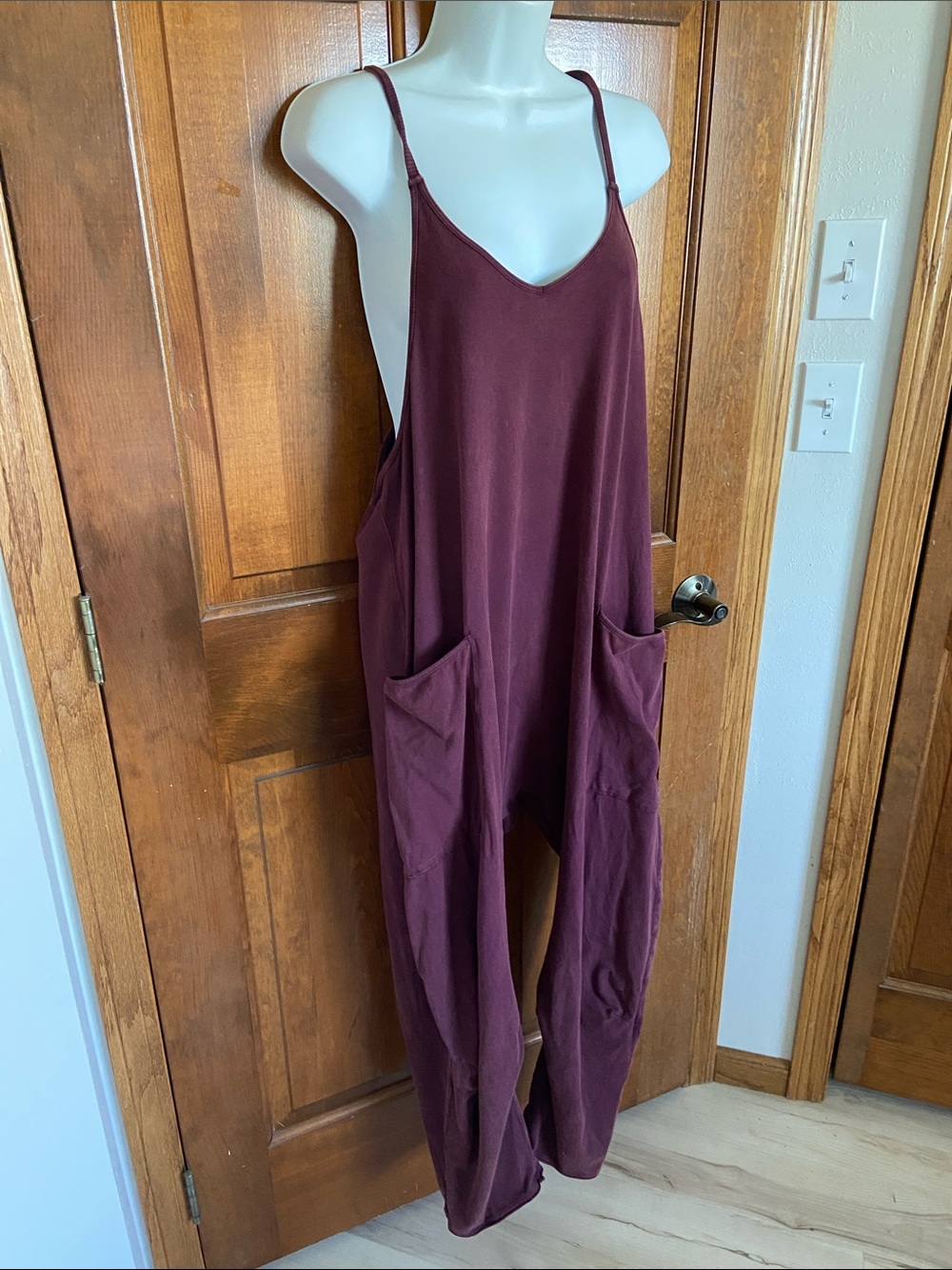 Free People FP Movement Hot Shot Dark Wine Color relaxed slouchy Size XS - Picture 2 of 10